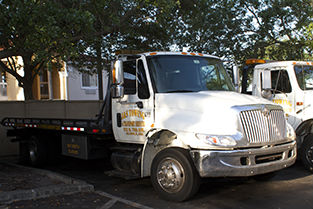 J&S Towing - Tow Trucks 
